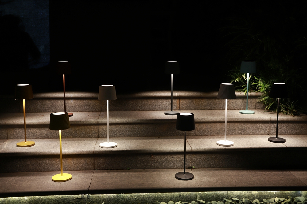 rechargeable table lamps