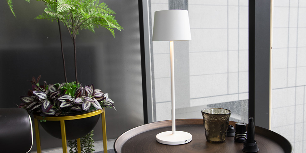 outdoor cafe table lamp